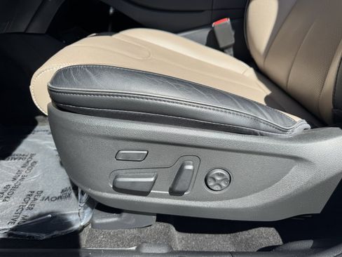 Used 2023 Hyundai Santa Fe Limited AWD/4WD image 33