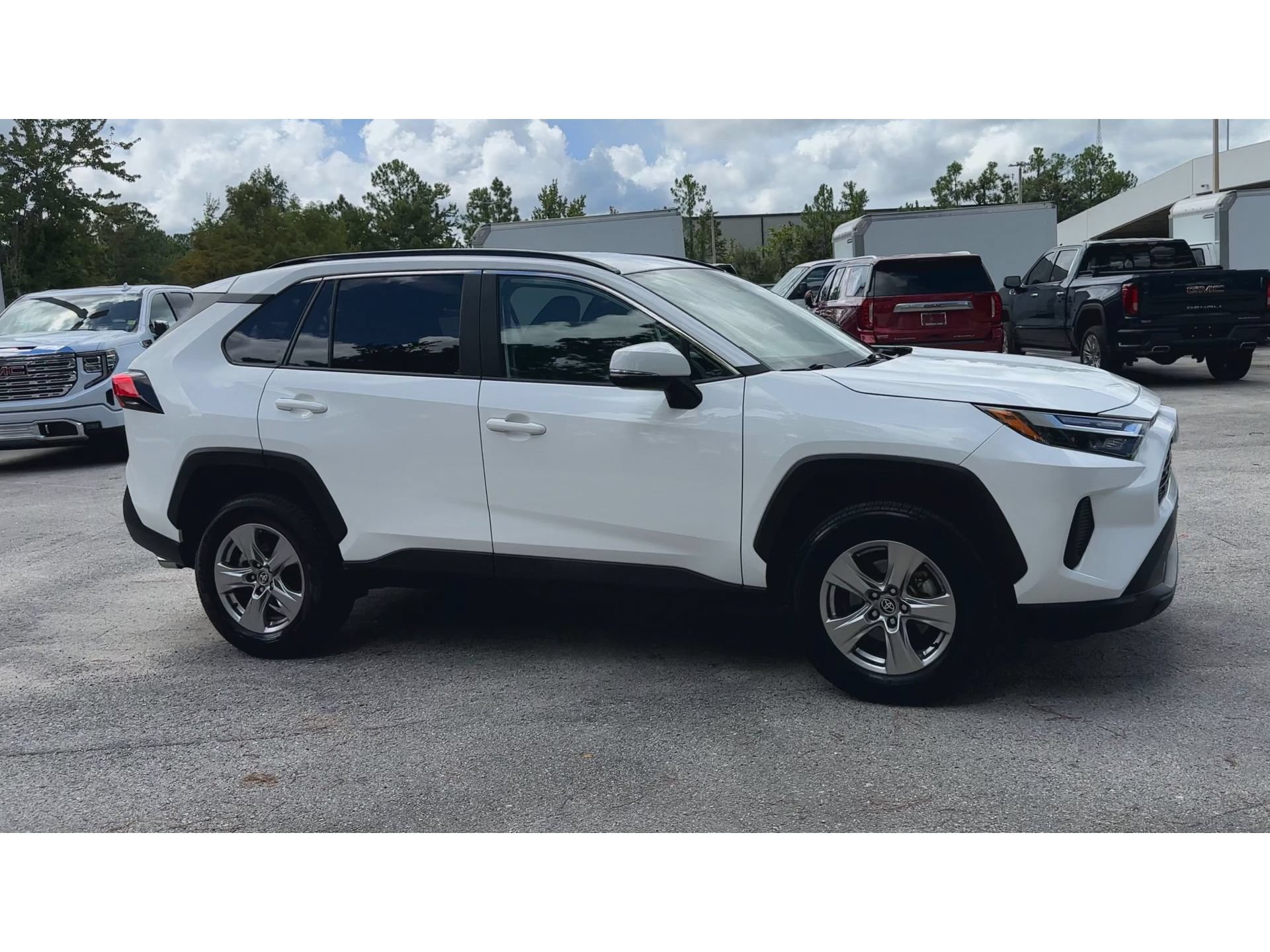Used 2024 Toyota RAV4 XLE FWD image 2