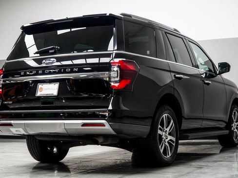 Used 2024 Ford Expedition Limited image 13