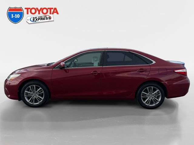 Used 2015 Toyota Camry SE FWD image 2