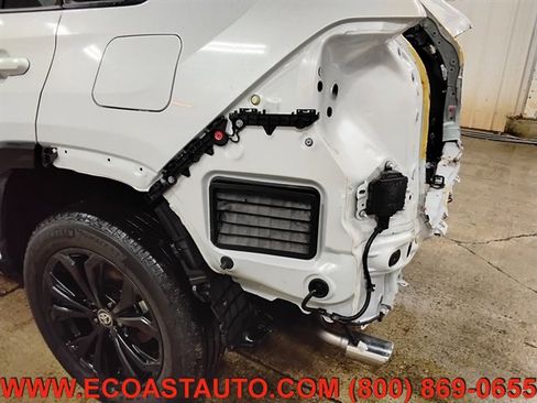 Used 2024 Toyota RAV4 XSE w/ Advanced Technology Package image 15