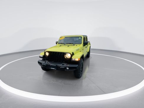 Used 2023 Jeep Gladiator Willys image 6