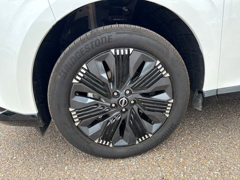 Certified 2026 Nissan Murano Platinum w/ Cargo Package AWD/4WD image 27