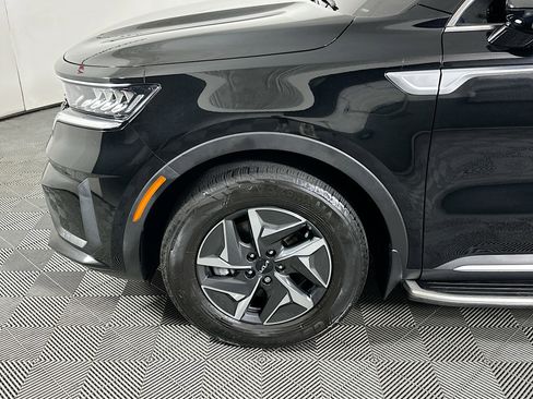 Used 2022 Kia Sorento S image 11