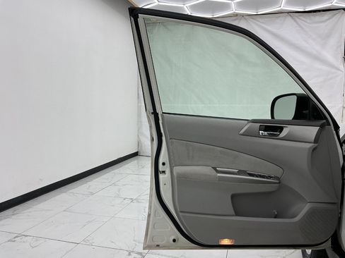 Used 2010 Subaru Forester 2.5X Limited AWD/4WD image 20