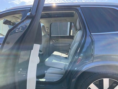Used 2023 Volvo XC90 T8 Ultimate w/ Lounge Package AWD/4WD image 7