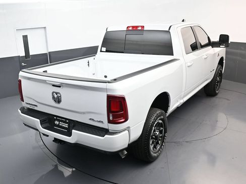 Used 2026 RAM 2500 Laramie AWD/4WD image 19