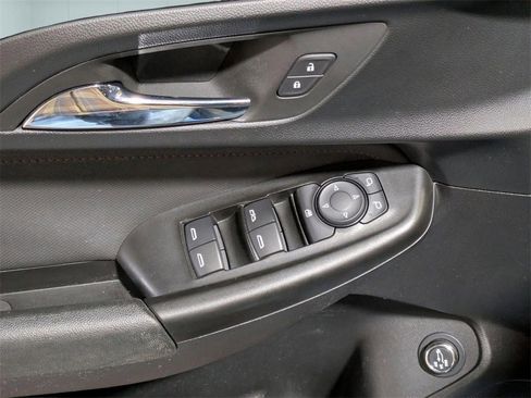 Used 2023 Chevrolet TrailBlazer RS w/ Sun and Liftgate Package image 15