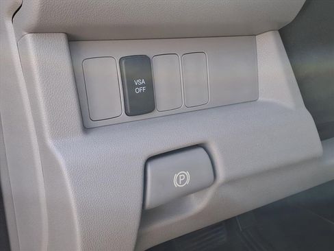 Used 2011 Honda Pilot EX-L image 16