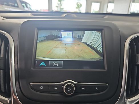 Used 2018 Chevrolet Equinox LT AWD/4WD image 29