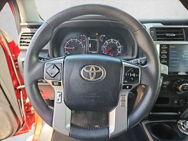 Used 2022 Toyota 4Runner SR5 AWD/4WD image 13