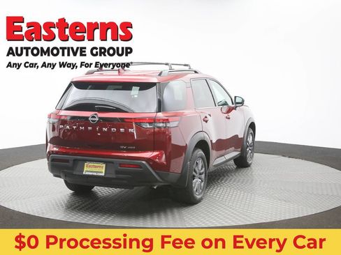 Used 2024 Nissan Pathfinder SV AWD/4WD image 41