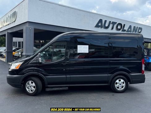 Used 2018 Ford Transit 150 XLT RWD image 4