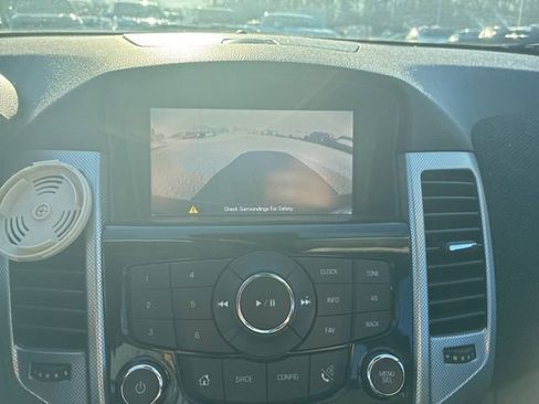 Used 2013 Chevrolet Cruze LTZ image 17