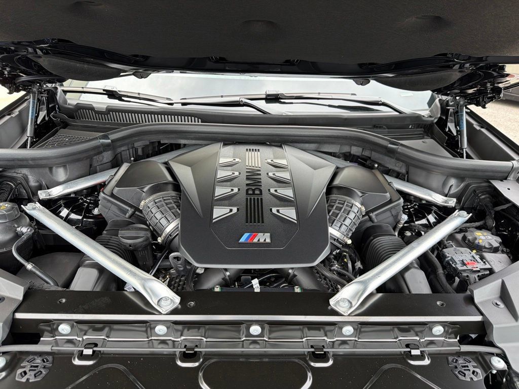 New 2027 BMW X6 M60i AWD/4WD image 13