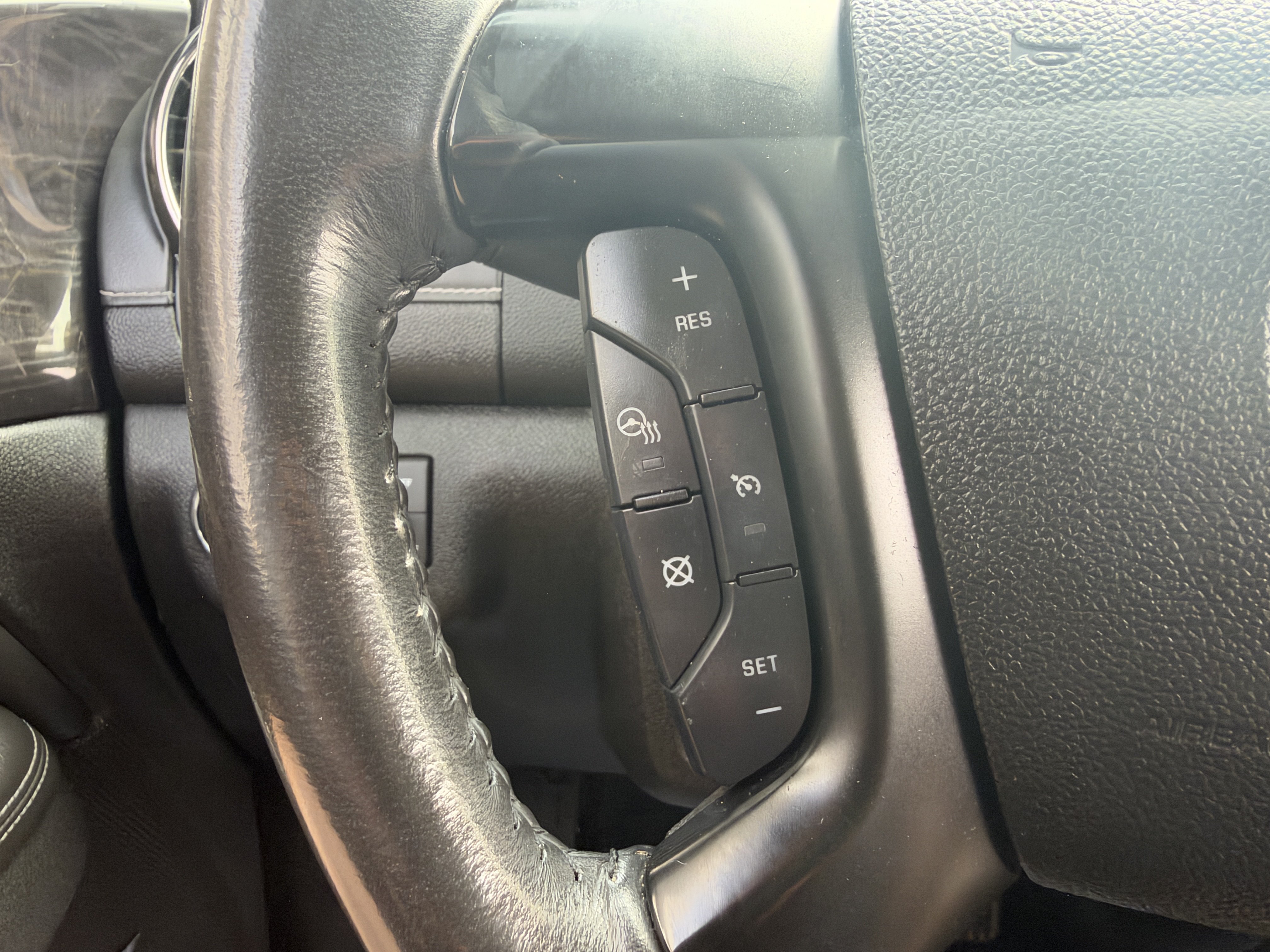 Used 2016 Buick Enclave Leather FWD image 40