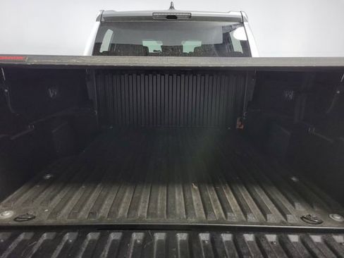 Used 2025 Toyota Tacoma TRD Off-Road image 26