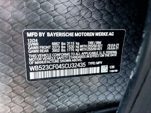 Used 2025 BMW iX xDrive50 w/ Convenience Package image 32