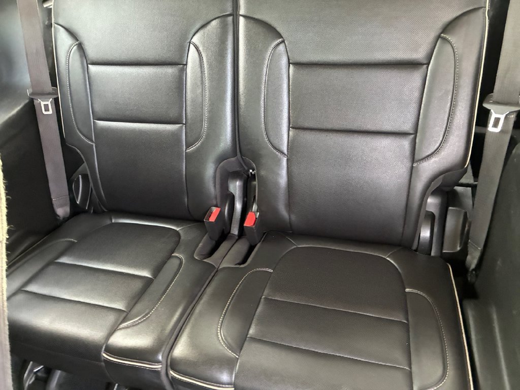 Used 2023 GMC Acadia Denali FWD image 5