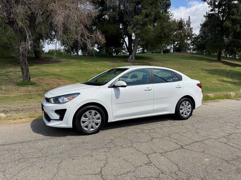 Used 2022 Kia Rio LX image 7