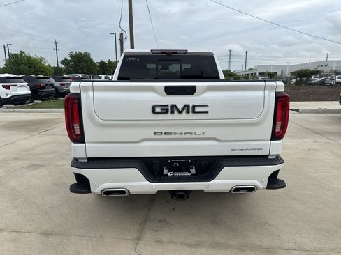 Used 2025 GMC Sierra 1500 Denali Ultimate AWD/4WD image 9