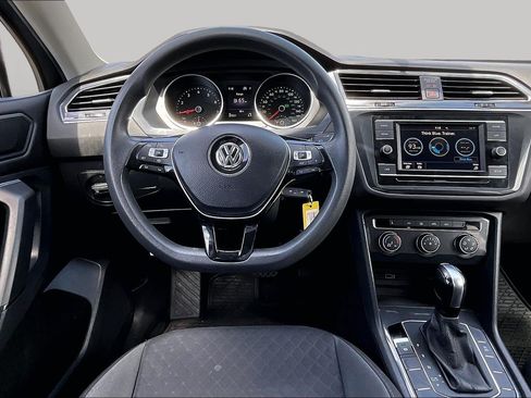 Used 2019 Volkswagen Tiguan S FWD image 5