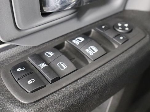 Used 2024 RAM 1500 Classic SLT AWD/4WD image 13