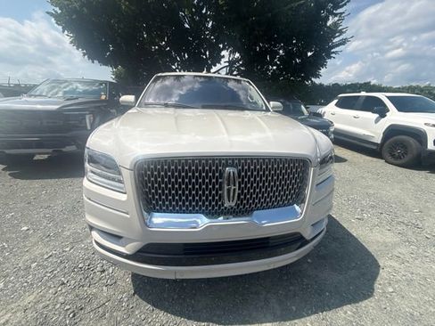 Used 2020 Lincoln Navigator Reserve w/ Equipment Group 208A Reserve AWD/4WD image 7