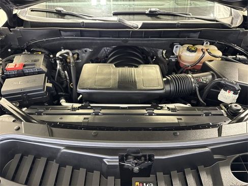 Used 2022 Cadillac Escalade Premium Luxury image 36