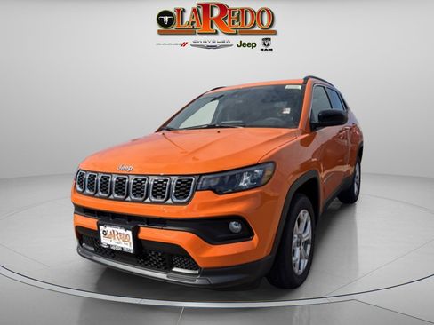 New 2026 Jeep Compass Latitude image 3