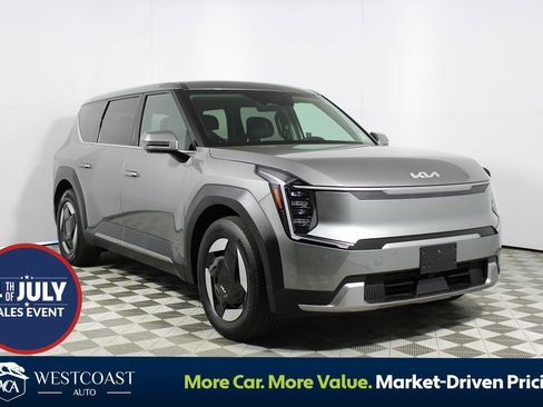 Used 2024 Kia EV9 Light RWD image 1