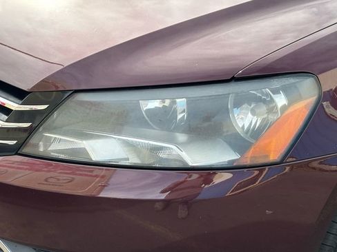 Used 2013 Volkswagen Passat 2.5 SE image 7