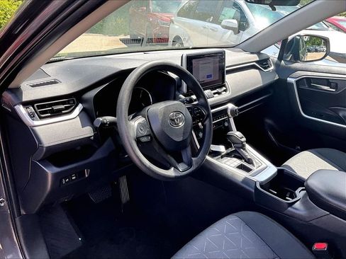 Used 2024 Toyota RAV4 XLE AWD/4WD image 8