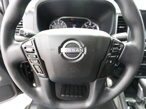 Used 2022 Nissan Frontier SV w/ Technology Package AWD/4WD image 16