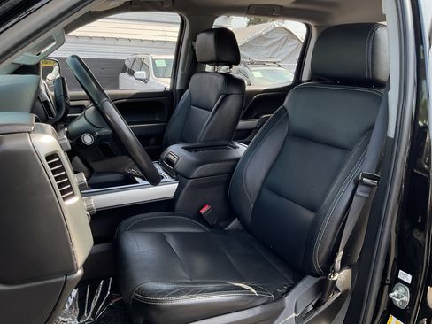 Used 2018 Chevrolet Silverado 1500 LT w/ Texas Edition AWD/4WD image 18