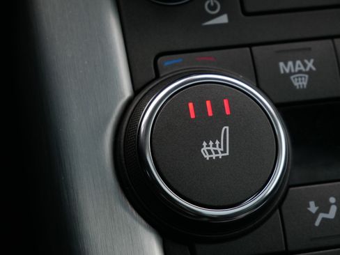 Used 2013 Land Rover Range Rover Evoque Pure Premium image 27