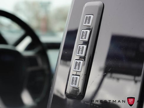 Used 2020 Ford F450 Platinum w/ FX4 Off-Road Package image 28