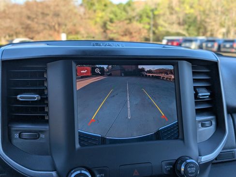 Used 2024 RAM 2500 Big Horn w/ Bed Utility Group image 26