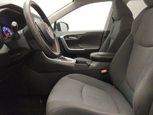 Used 2019 Toyota RAV4 XLE FWD image 18