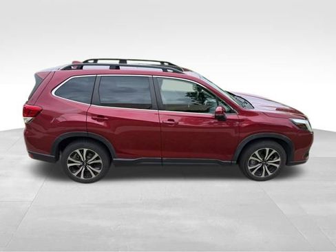 Used 2022 Subaru Forester Limited image 2