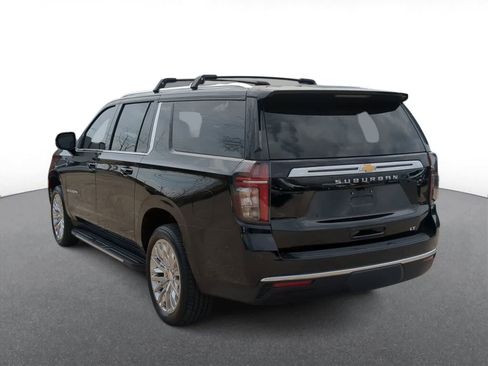 Used 2024 Chevrolet Suburban LT w/ LT Signature Package AWD/4WD image 6