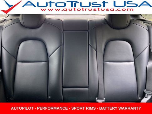 Used 2022 Tesla Model 3 Performance image 34