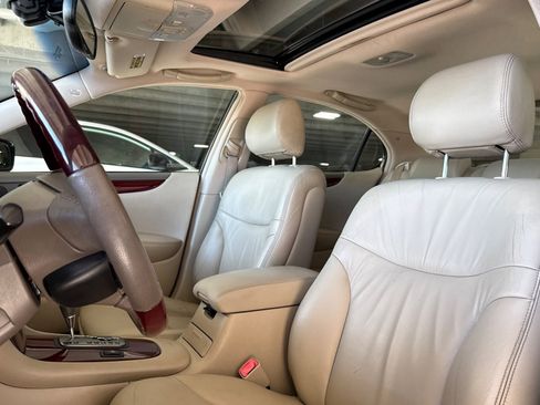 Used 2004 Lexus ES 330 image 23