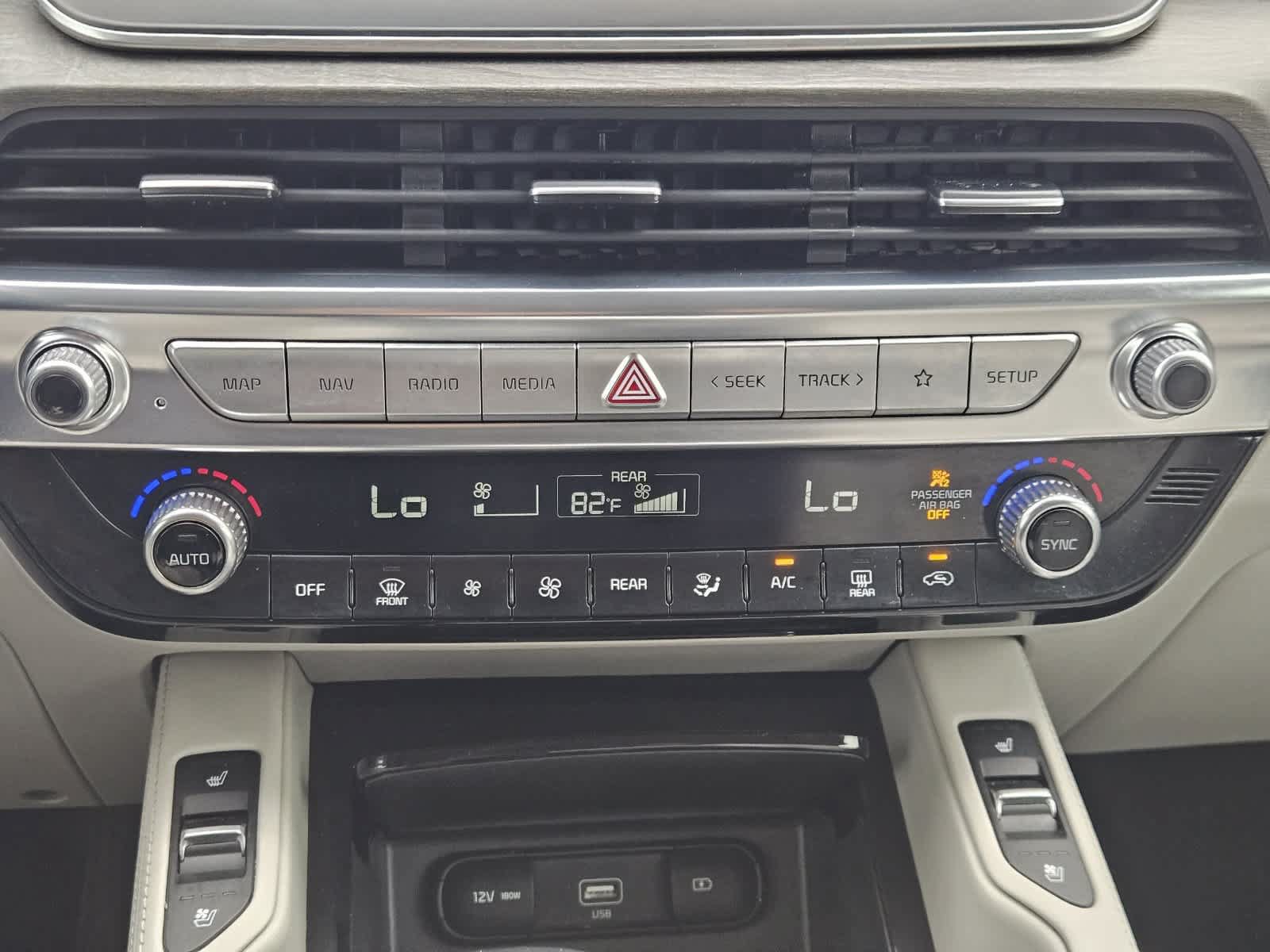 Certified 2022 Kia Telluride EX w/ EX Premium Package FWD image 16