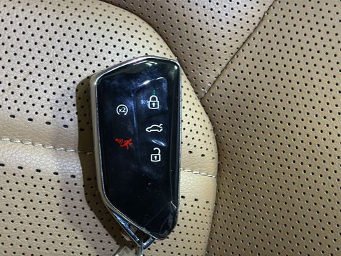 Used 2024 Volkswagen Atlas Cross Sport SEL R-Line AWD/4WD image 21