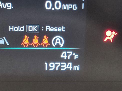 Used 2025 Kia Sportage LX image 3