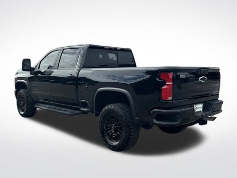 Used 2026 Chevrolet Silverado 2500 ZR2 AWD/4WD image 5