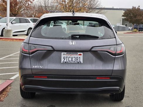 Certified 2025 Honda HR-V LX image 5