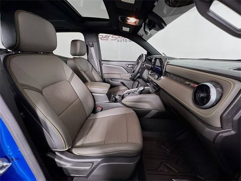 Used 2023 Chevrolet Colorado ZR2 w/ ZR2 Convenience Package III image 39