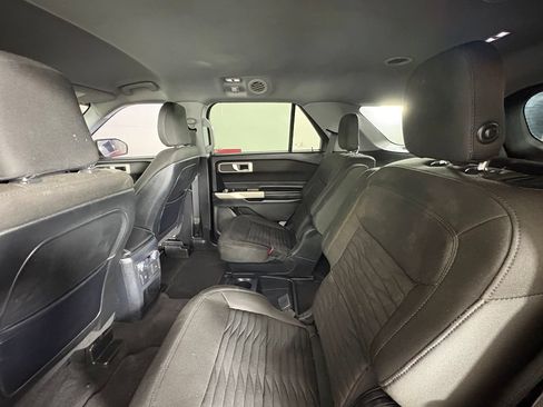 Used 2020 Ford Explorer XLT RWD image 45